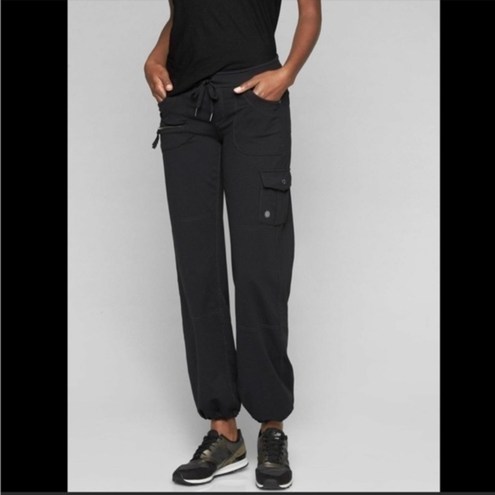 Athleta Bettina Boyfriend joggers Cargo Pant Black size XS Extra Small